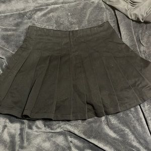 Brandy Melville black skirt one size